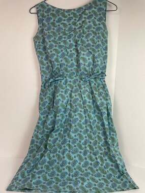 Vintage 1960s Blue Paisley Sleeveless Day Dress with Bow Waist - Size XS